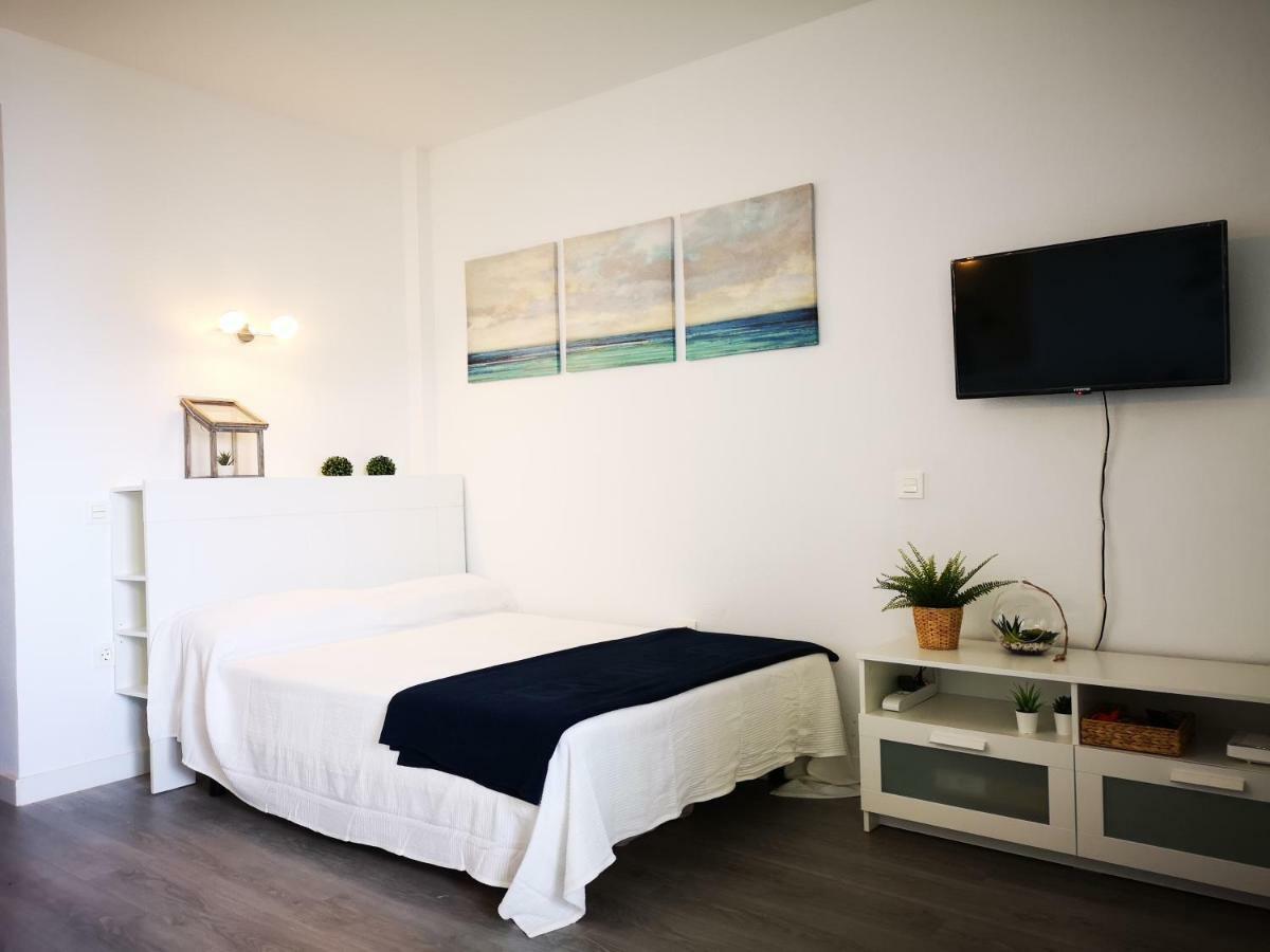 Loft Benalbeach At Costa Del Sol เบนัลมาเดนา ภายนอก รูปภาพ