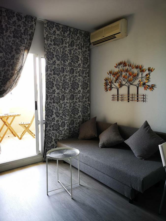 Loft Benalbeach At Costa Del Sol เบนัลมาเดนา ภายนอก รูปภาพ